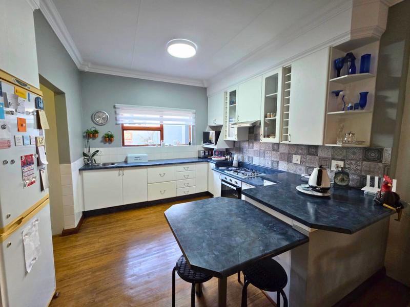 3 Bedroom Property for Sale in Glen Marais Gauteng