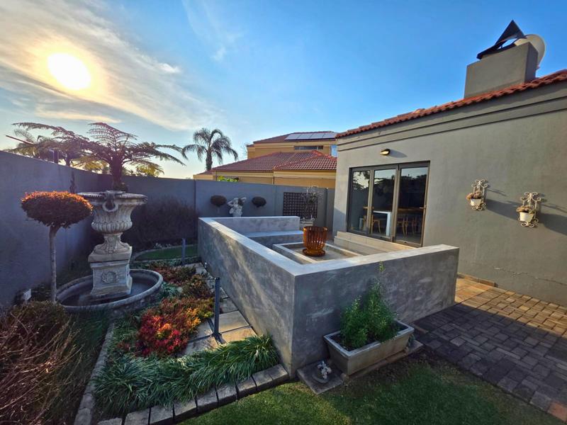 3 Bedroom Property for Sale in Glen Marais Gauteng