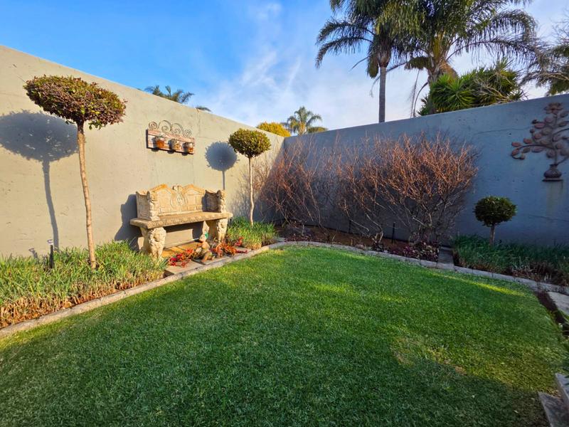3 Bedroom Property for Sale in Glen Marais Gauteng