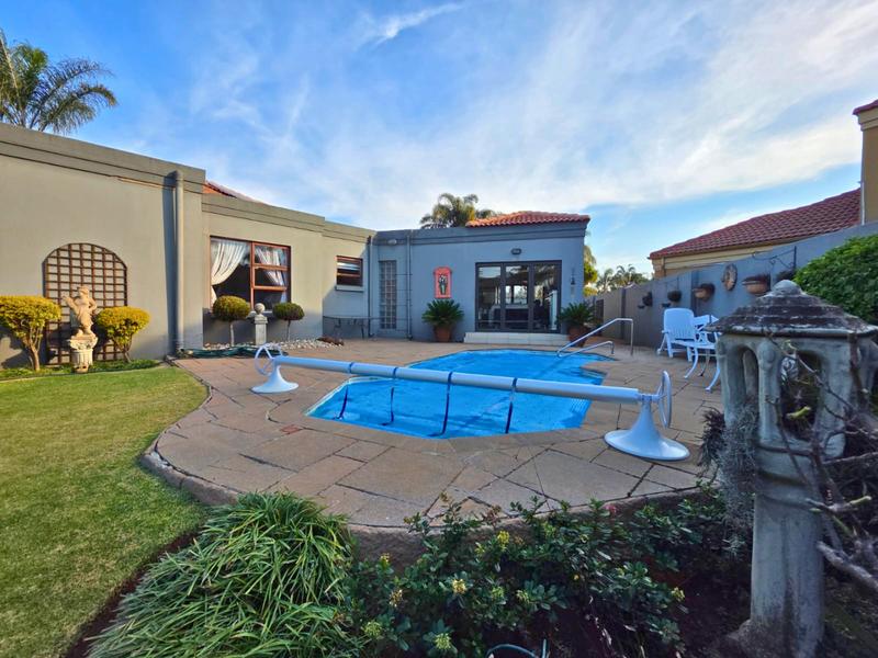 3 Bedroom Property for Sale in Glen Marais Gauteng