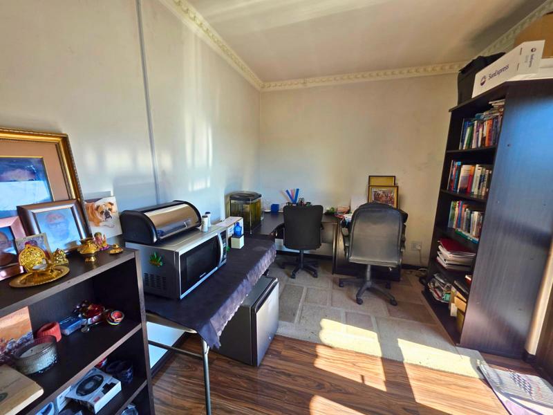 4 Bedroom Property for Sale in Glen Eagle Estate Gauteng