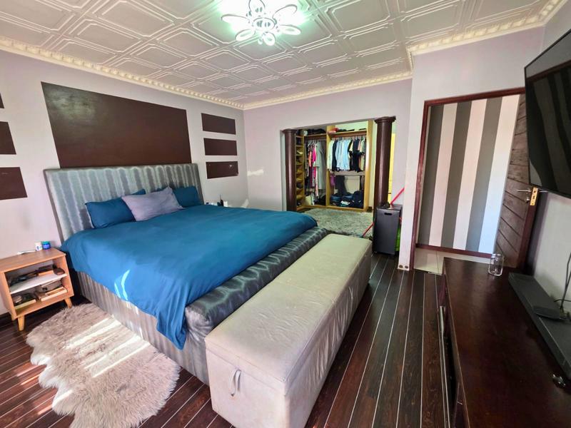 4 Bedroom Property for Sale in Glen Eagle Estate Gauteng