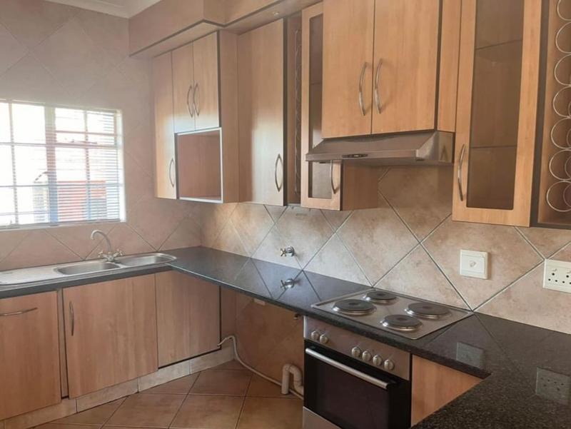 2 Bedroom Property for Sale in Farrar Park Gauteng
