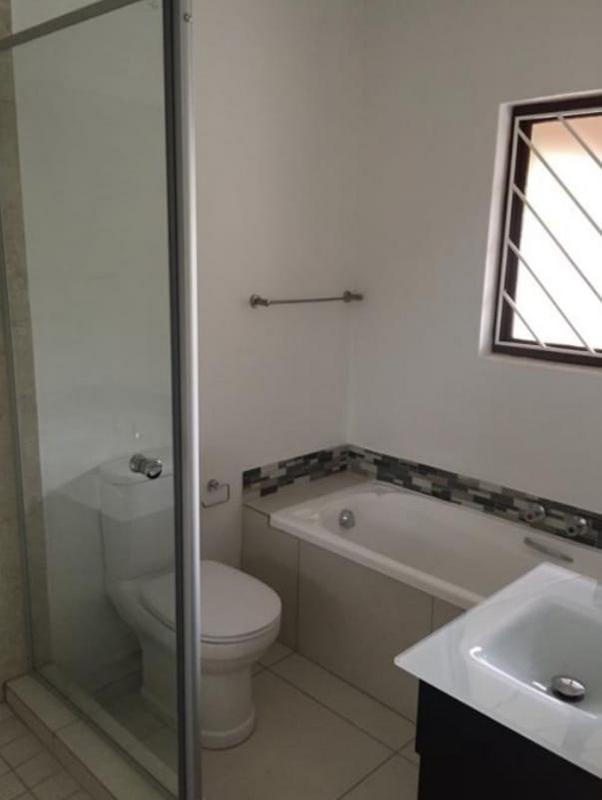 To Let 1 Bedroom Property for Rent in Eltonhill Gauteng
