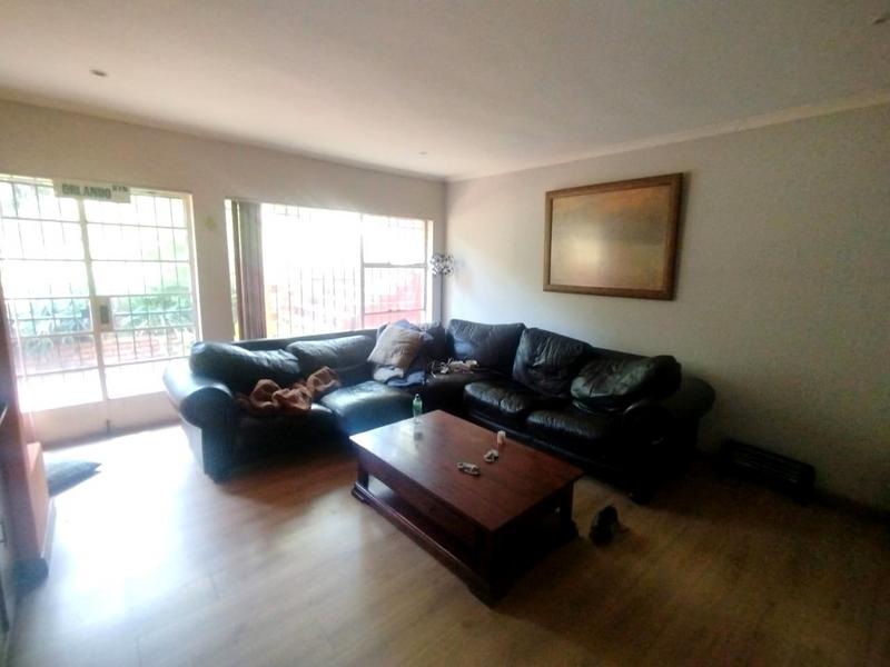 4 Bedroom Property for Sale in Lorentzville Gauteng