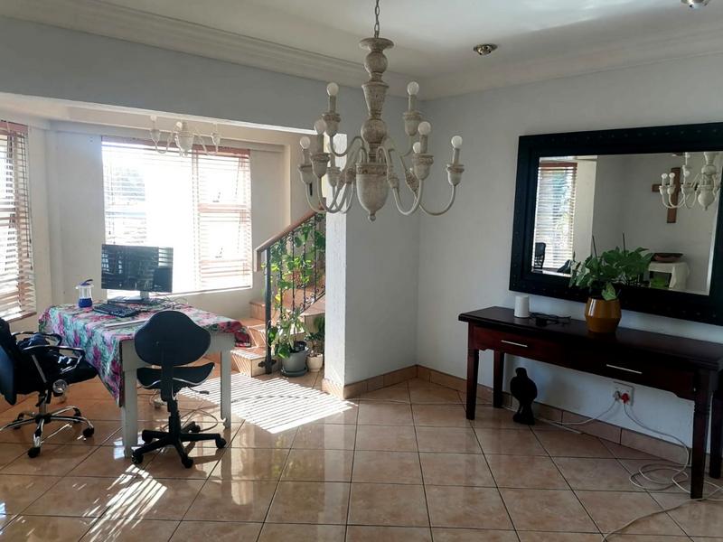 5 Bedroom Property for Sale in Noordkruin Gauteng