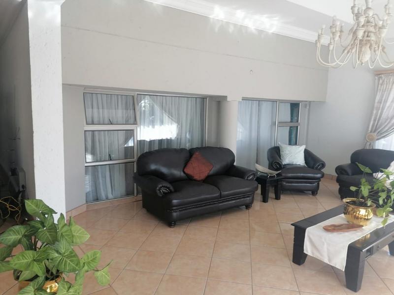 5 Bedroom Property for Sale in Noordkruin Gauteng