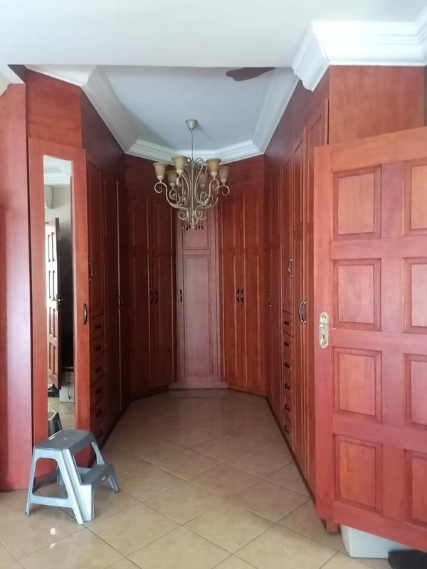 5 Bedroom Property for Sale in Noordkruin Gauteng
