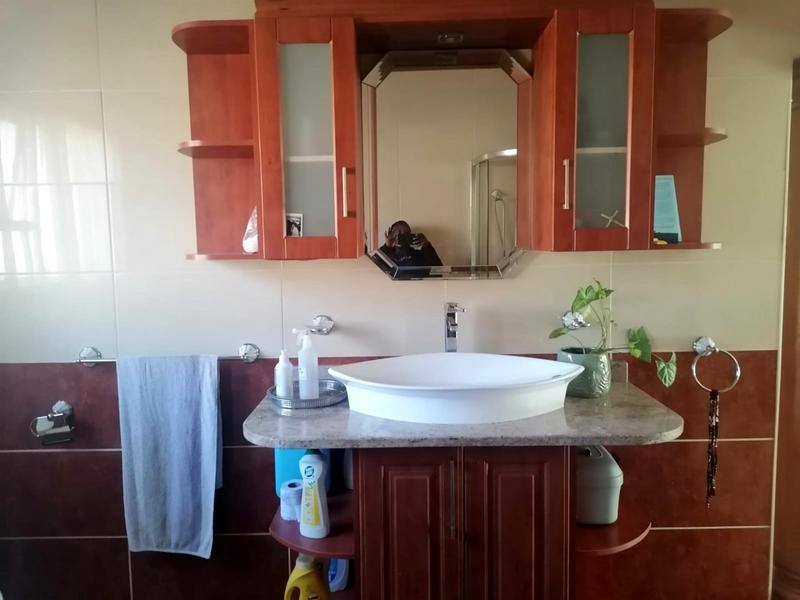 5 Bedroom Property for Sale in Noordkruin Gauteng