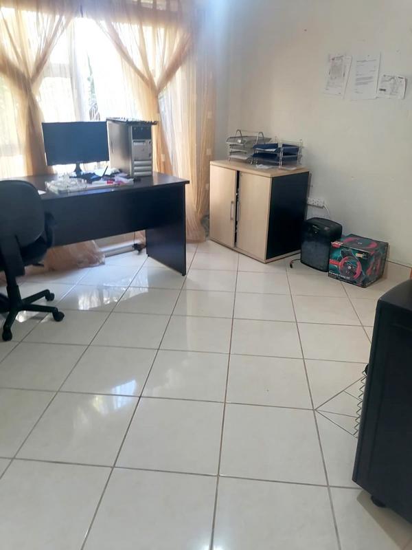 5 Bedroom Property for Sale in Noordkruin Gauteng