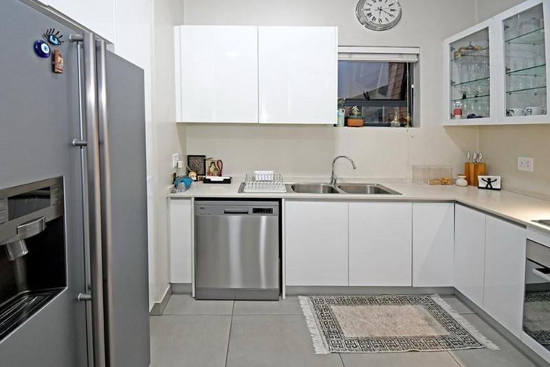 To Let 2 Bedroom Property for Rent in Kensington Gauteng