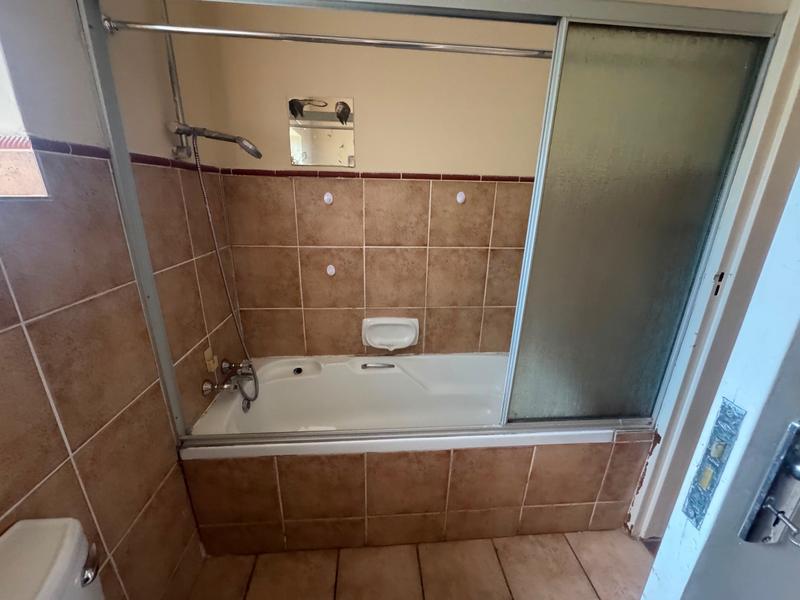 To Let 2 Bedroom Property for Rent in Modderfontein Gauteng
