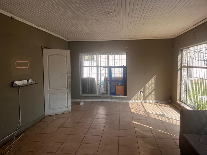 5 Bedroom Property for Sale in West Turffontein Gauteng