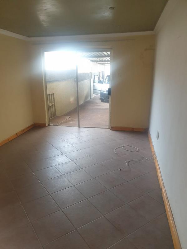 3 Bedroom Property for Sale in Chiawelo Gauteng