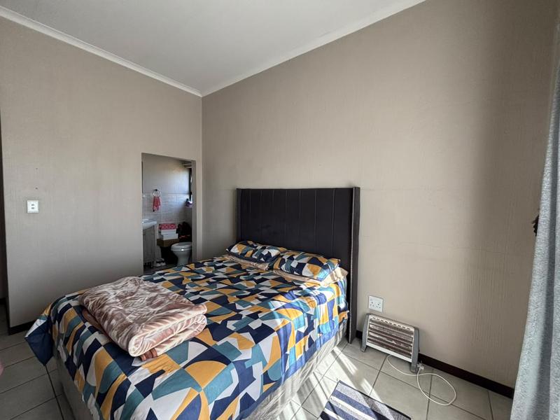 2 Bedroom Property for Sale in Wilgeheuwel Gauteng