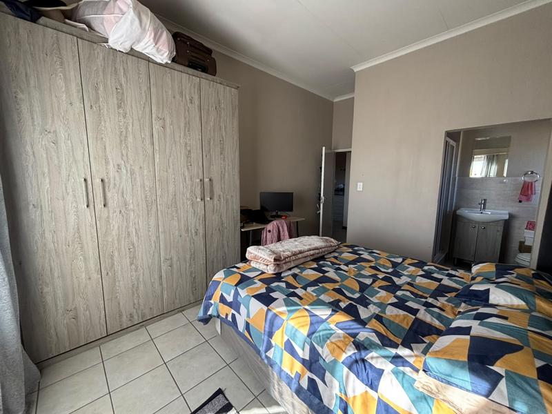 2 Bedroom Property for Sale in Wilgeheuwel Gauteng