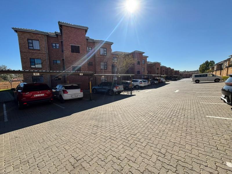 2 Bedroom Property for Sale in Wilgeheuwel Gauteng