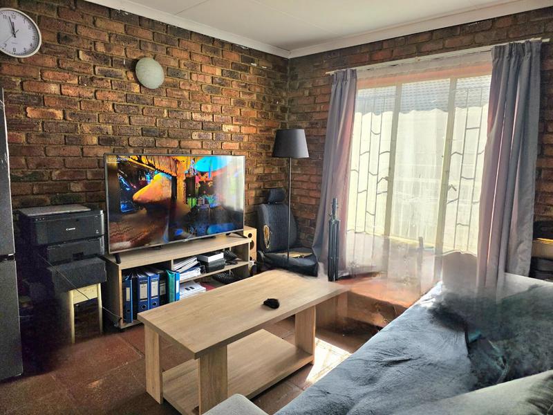 2 Bedroom Property for Sale in Elspark Gauteng