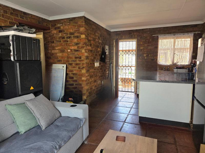 2 Bedroom Property for Sale in Elspark Gauteng