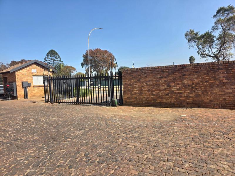 2 Bedroom Property for Sale in Elspark Gauteng