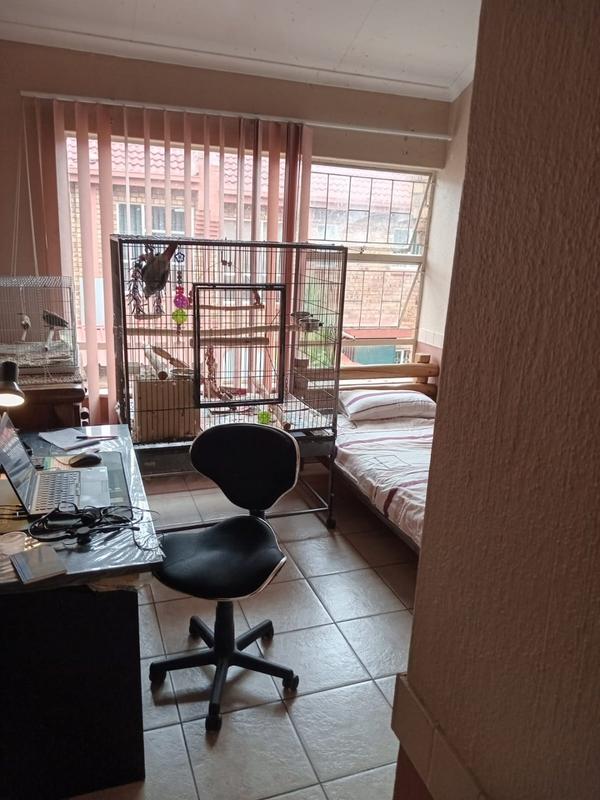 2 Bedroom Property for Sale in Dorandia Gauteng