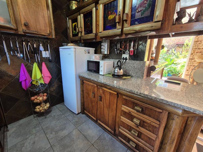2 Bedroom Property for Sale in Dorandia Gauteng