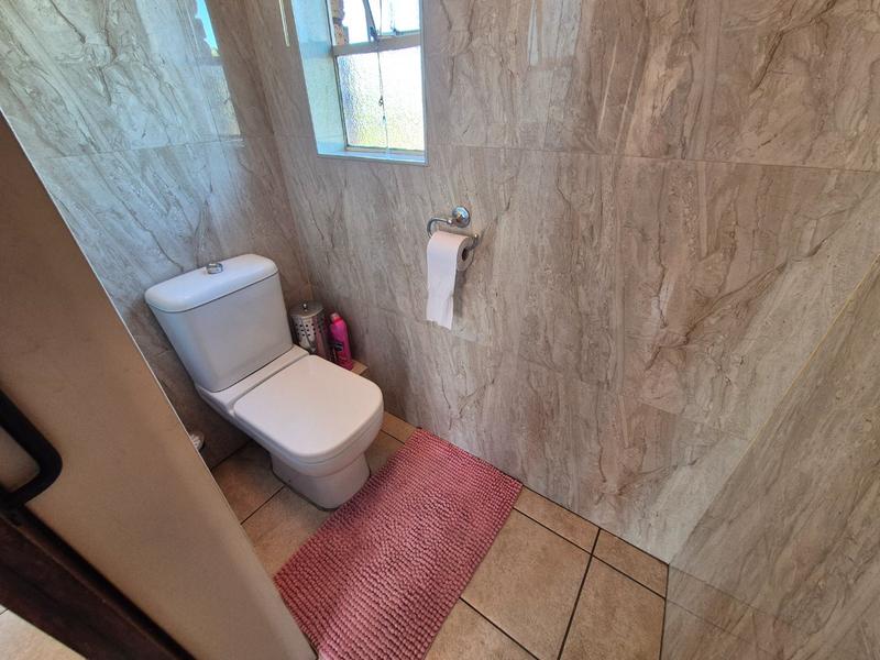2 Bedroom Property for Sale in Dorandia Gauteng