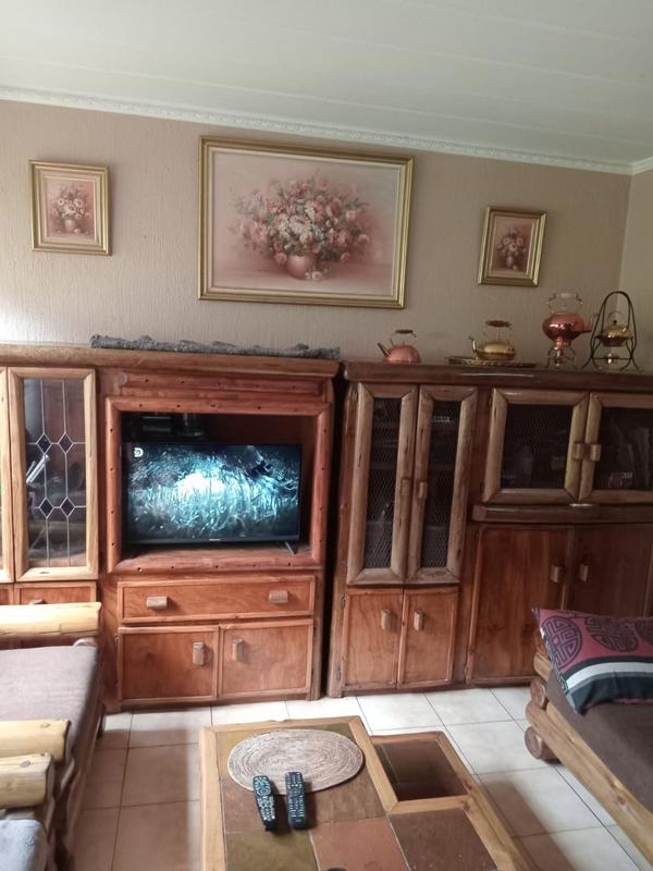2 Bedroom Property for Sale in Dorandia Gauteng