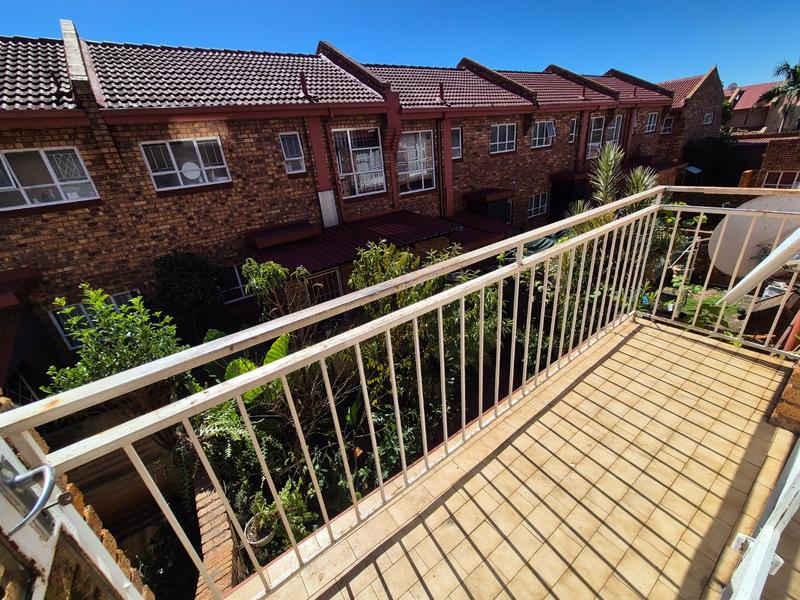 2 Bedroom Property for Sale in Dorandia Gauteng