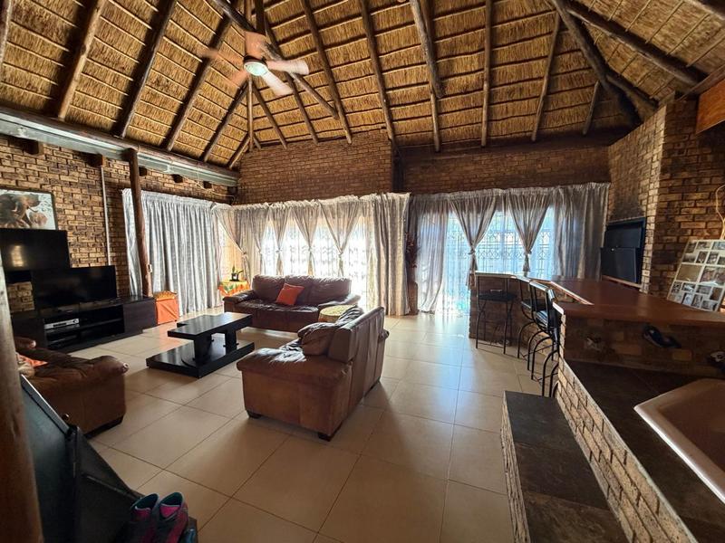4 Bedroom Property for Sale in Theresa Park Gauteng