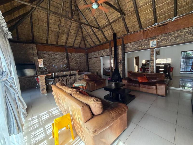 4 Bedroom Property for Sale in Theresa Park Gauteng
