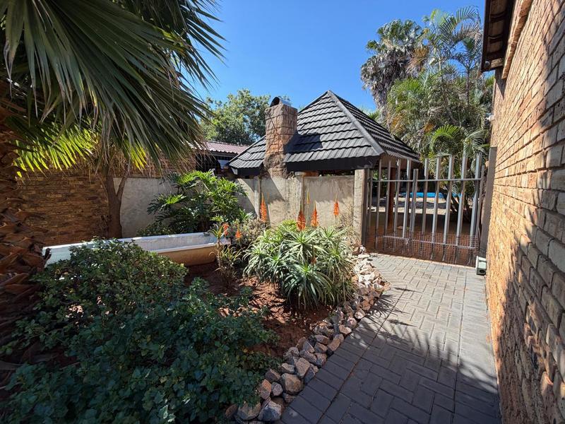 4 Bedroom Property for Sale in Theresa Park Gauteng