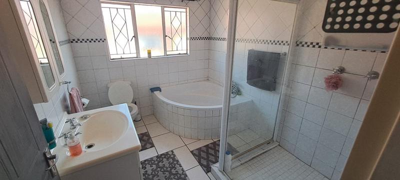 2 Bedroom Property for Sale in Boksburg North Gauteng