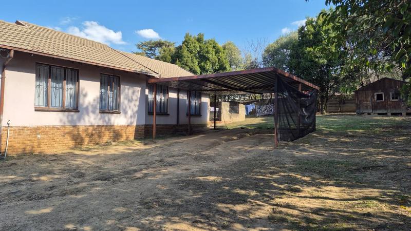 To Let 3 Bedroom Property for Rent in Lombardy West Gauteng