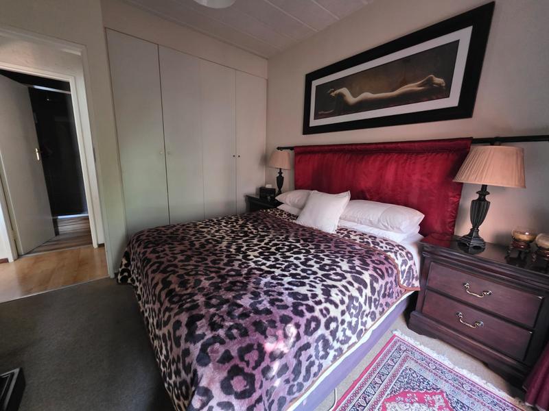 1 Bedroom Property for Sale in Sunninghill Gauteng