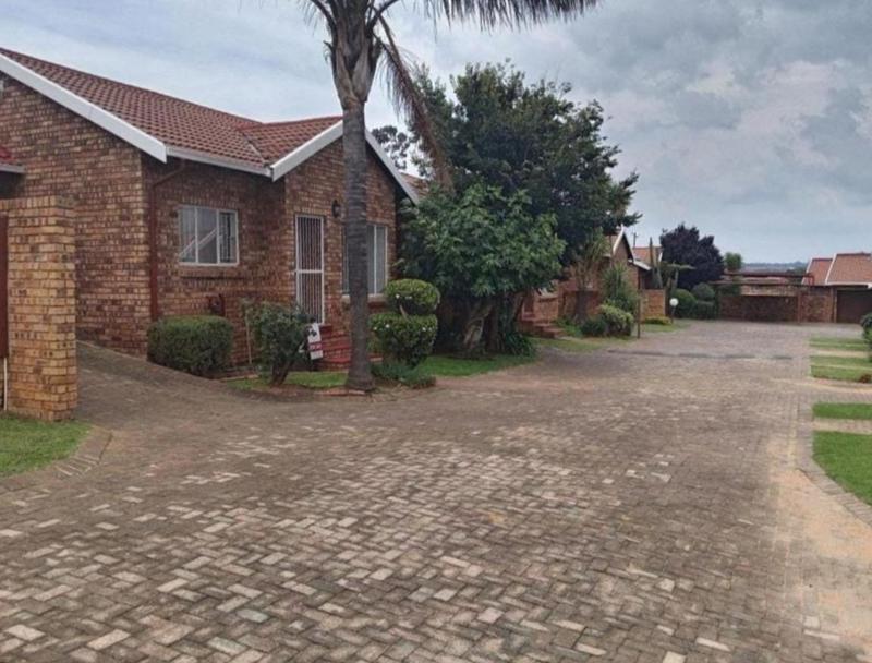 3 Bedroom Property for Sale in Groblerpark Gauteng
