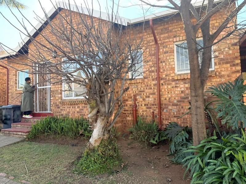 3 Bedroom Property for Sale in Groblerpark Gauteng
