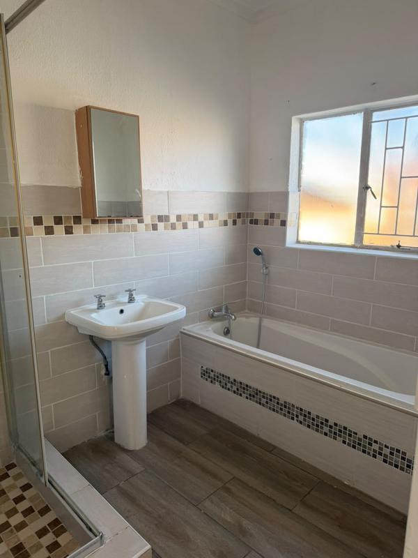 3 Bedroom Property for Sale in Groblerpark Gauteng
