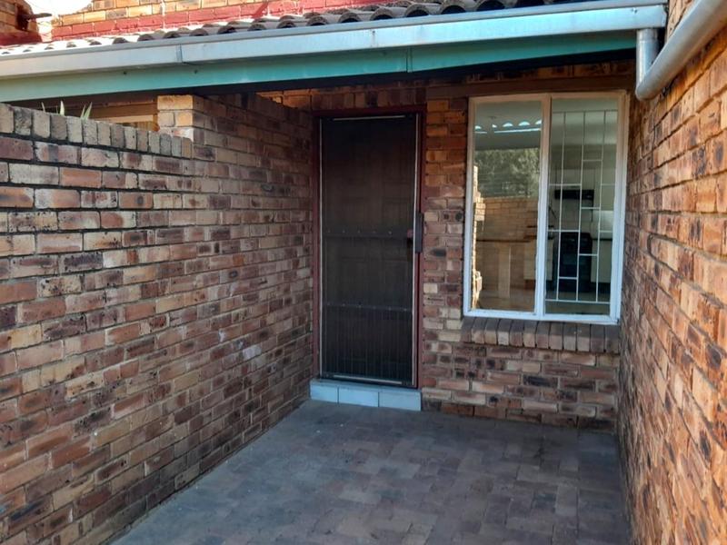 3 Bedroom Property for Sale in Groblerpark Gauteng