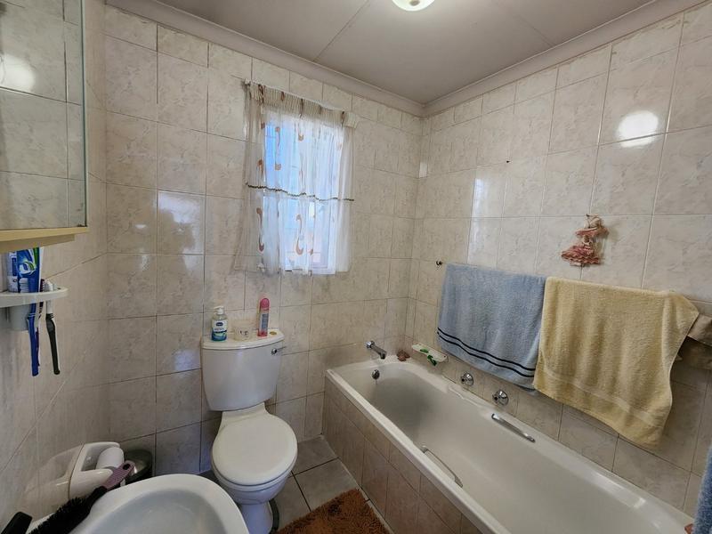 2 Bedroom Property for Sale in Clarina Gauteng