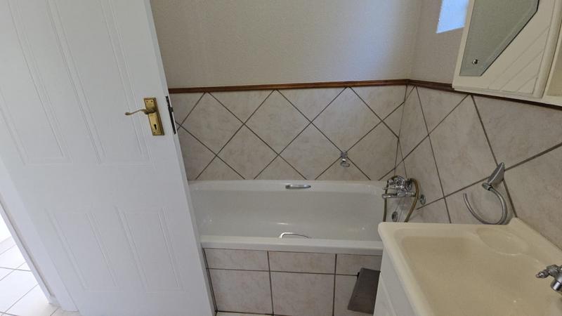2 Bedroom Property for Sale in Ninapark Gauteng