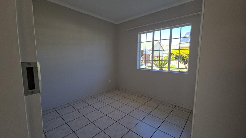 2 Bedroom Property for Sale in Ninapark Gauteng