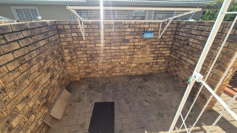 2 Bedroom Property for Sale in Ninapark Gauteng