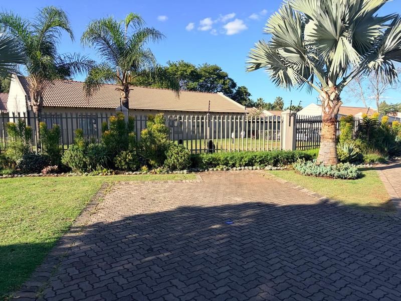 2 Bedroom Property for Sale in Eldorette Gauteng