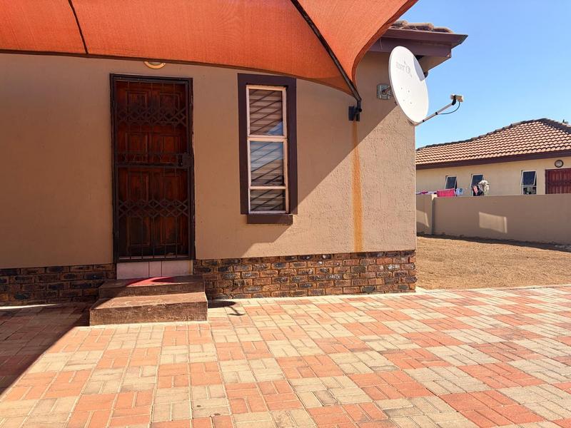 3 Bedroom Property for Sale in Kirkney Gauteng