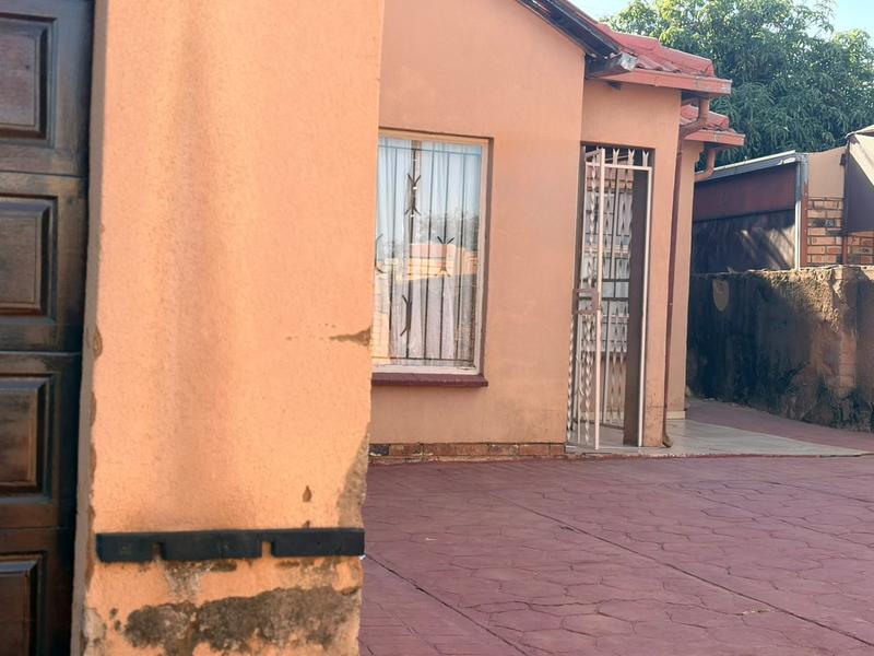 3 Bedroom Property for Sale in Soshanguve Gauteng