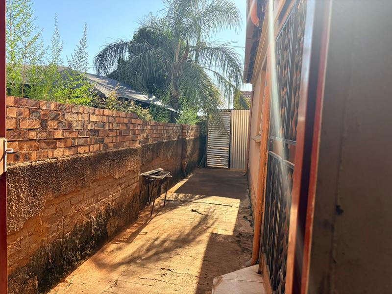 3 Bedroom Property for Sale in Soshanguve Gauteng