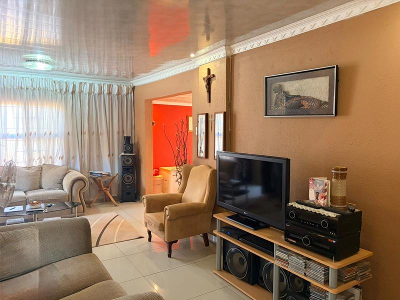 3 Bedroom Property for Sale in Soshanguve Gauteng