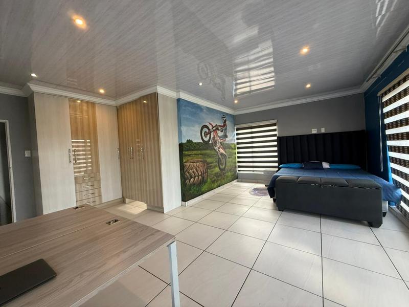 To Let 5 Bedroom Property for Rent in Three Rivers East Gauteng