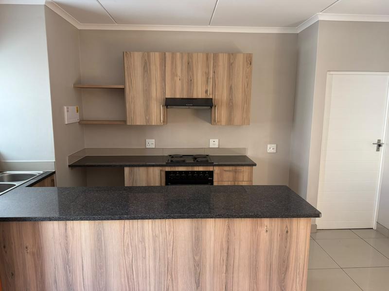 To Let 2 Bedroom Property for Rent in Erasmia Gauteng